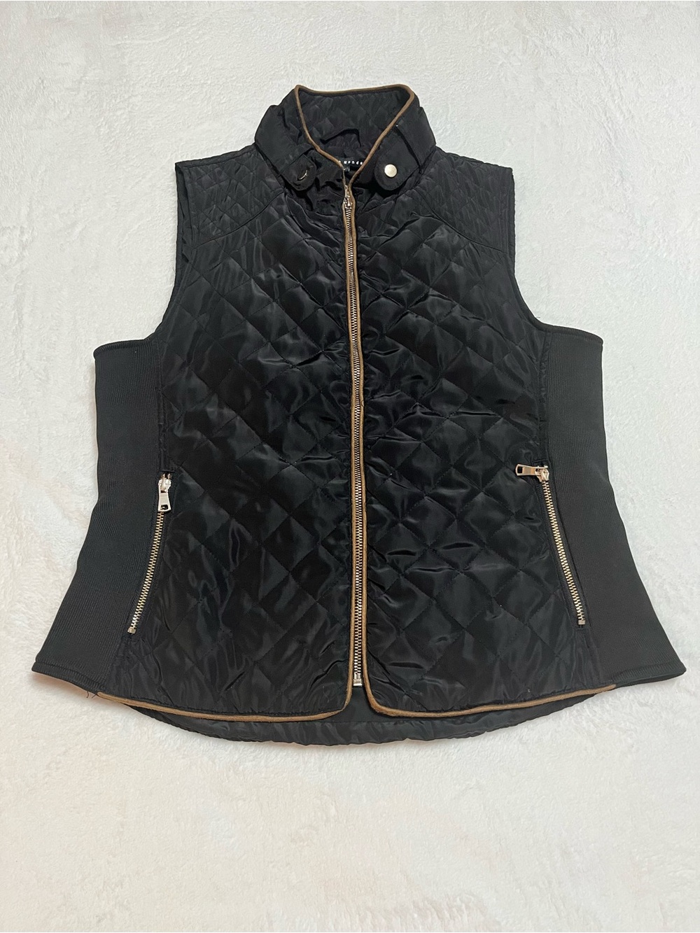 Haute Monde Black Quilted Vest Brown Trim Ribbed Side Panels Office Outdoor Cozy